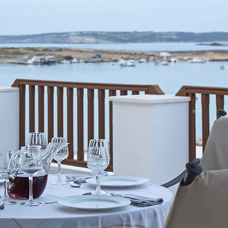 Contaratos 4* Νάουσα