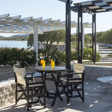 Ξενοδοχείο Contaratos 4*