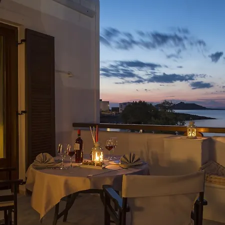 Contaratos Νάουσα