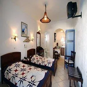 Contaratos Szálloda