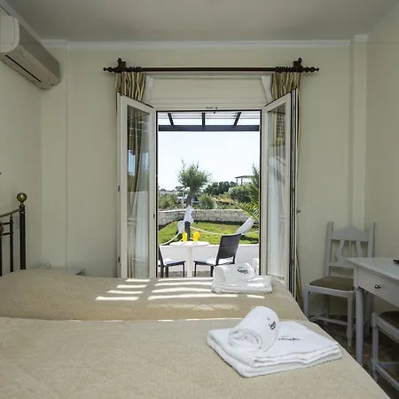 Contaratos נאוסה