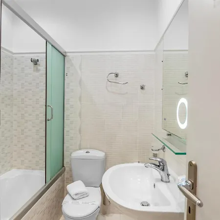 Contaratos Ξενοδοχείο 4*